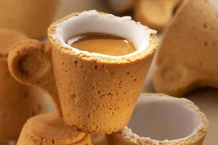 Interesting_coffee_cup_drink_coffee_and_eat_the_cup_buscuit_creative_innocative_idea_pics